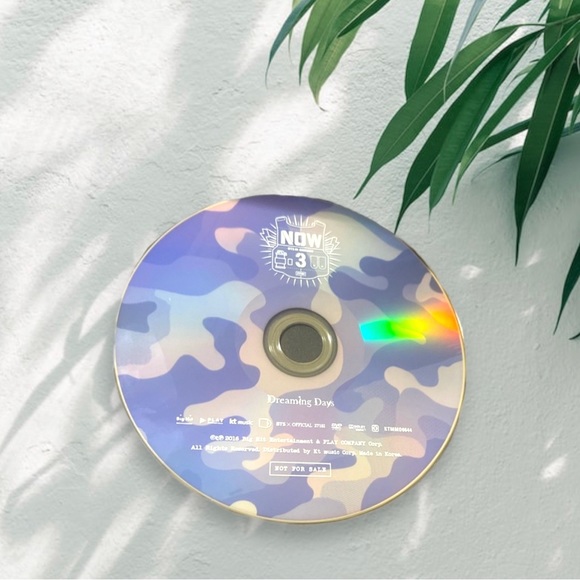 Rare BTS NOW 3 Kpop Album - Blue/Multicolor - Picture 3 of 4